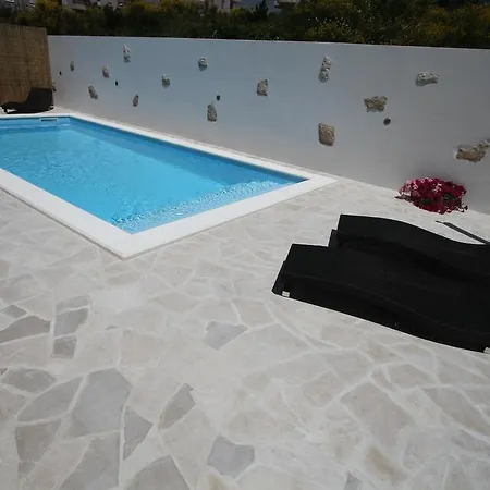 Holiday Rokov Zara
