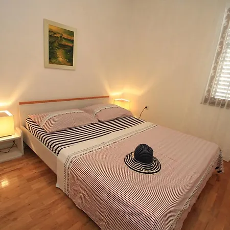 Apartment Holiday Rokov Zadar